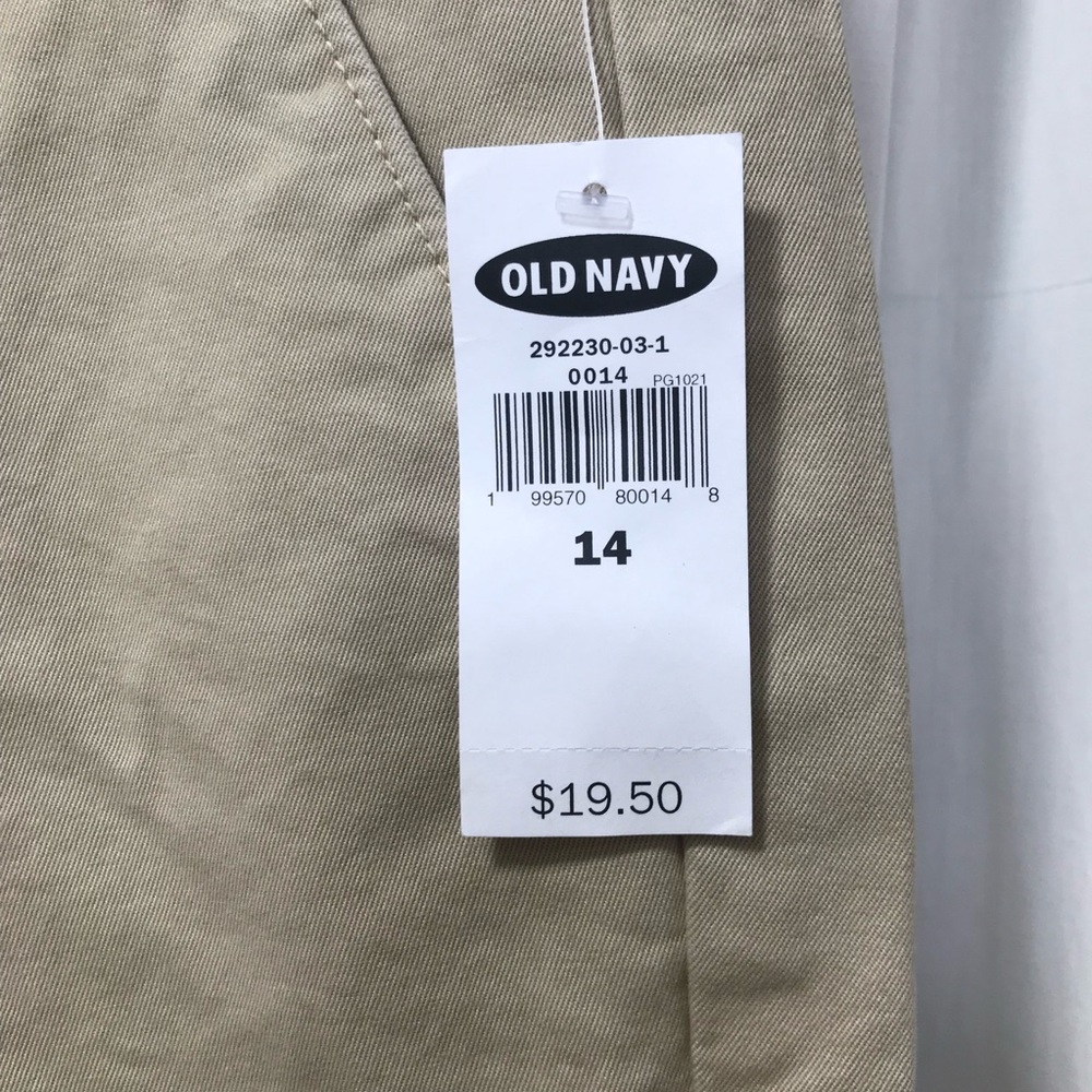 NEW - Old Navy Khaki Bermuda Shorts Low Waist size 14 NWT ladies - Picture 8 of 8